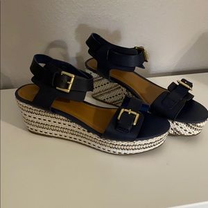 Navy blue wedge